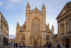 英國移民簽證吸引大量外國富豪 政府考慮是否提高投資額